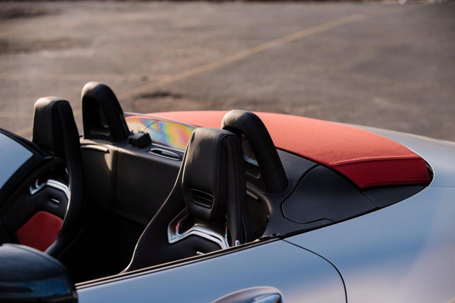 Детали интерьера Mercedes-AMG GT C Roadster (R190) 2017 года  (AU) (фото 22 из 40)